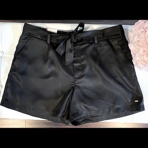 NWT Tommy Hilfiger shorts